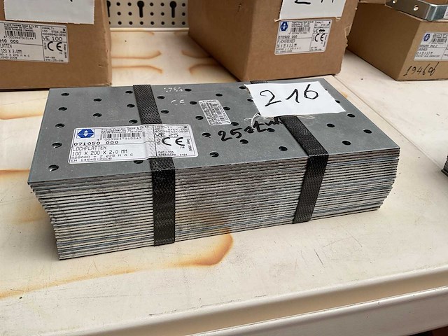 25 bevestiging platen - afbeelding 2 van  3