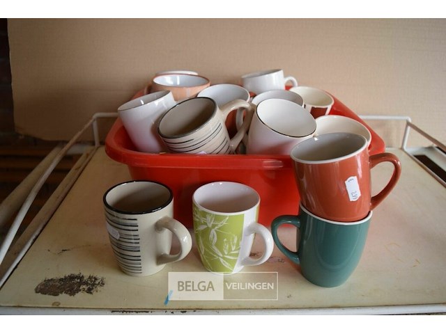 ±25 div koffietassen - afbeelding 1 van  3