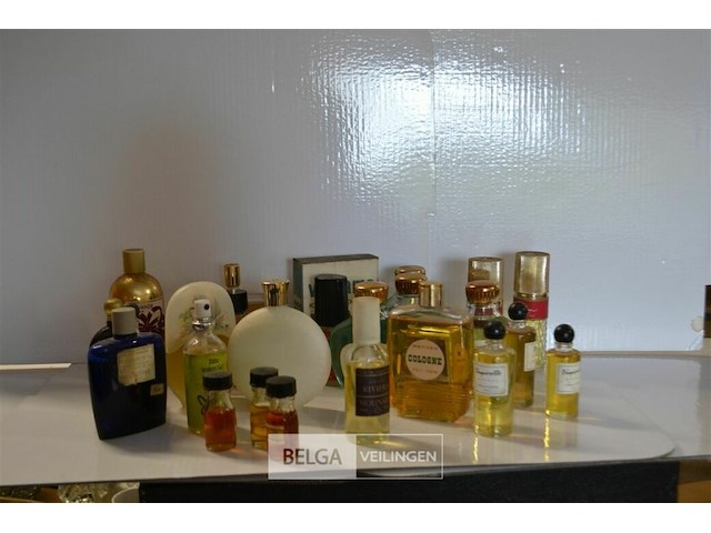 ±25 diverse vintage parfum - afbeelding 3 van  5
