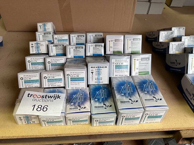 25 dozen schroeven - afbeelding 1 van  7