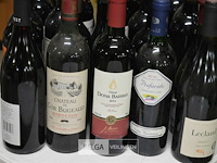 ±25 flessen diverse wijnsoorten - afbeelding 4 van  5