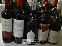 ±25 flessen diverse wijnsoorten - afbeelding 4 van  4