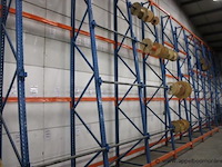 25 meter haspel magazijn rek betsaande uit 12 staanders en 54 leggers