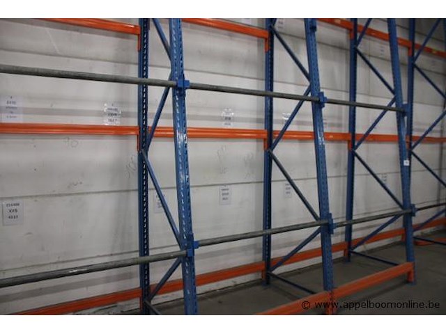 25 meter haspel magazijn rek betsaande uit 12 staanders en 54 leggers - afbeelding 3 van  4