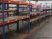 25 meter magazijnrekken bestaande uit 13staanders en 70 leggers - afbeelding 3 van  4