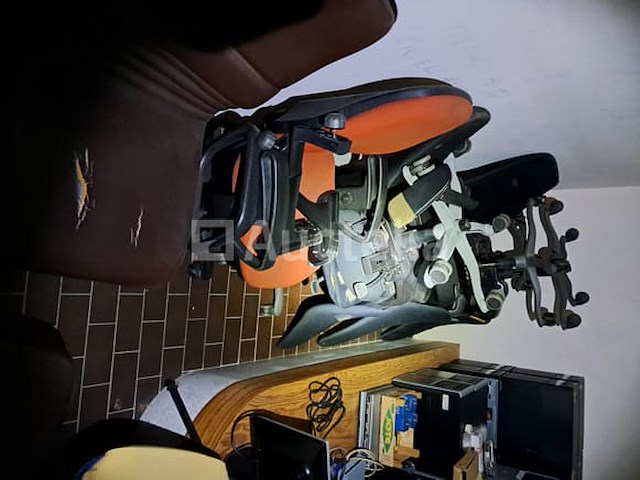 25 ongelijke bureaustoelen en fauteuils - afbeelding 4 van  4