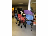 25 ongelijke stoelen - afbeelding 6 van  12