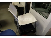 25 ongelijke stoelen - afbeelding 7 van  12