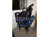 25 ongelijke stoelen - afbeelding 11 van  12