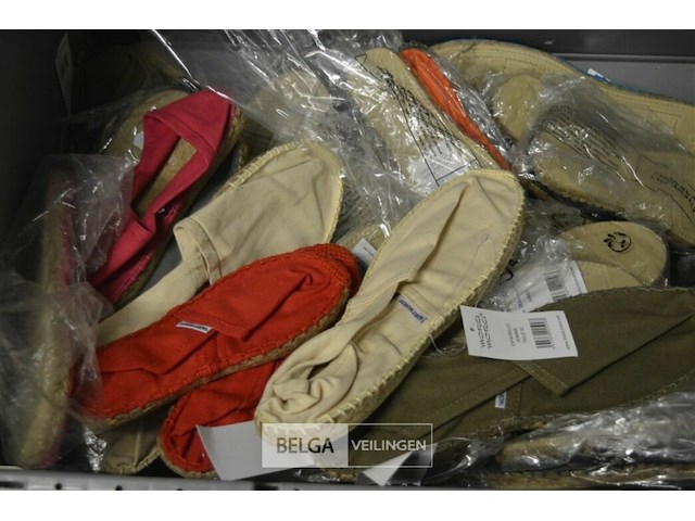 ±25 paar mora sloffen div. maten - afbeelding 2 van  2