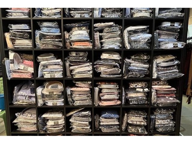 25 shorts - afbeelding 14 van  15