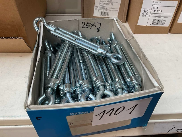 25 spanners - afbeelding 1 van  3