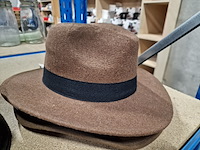 25-tal hoeden en petten - afbeelding 2 van  8