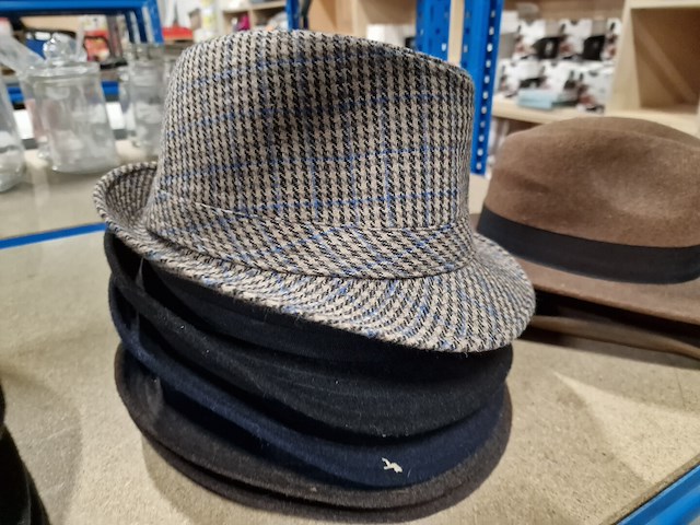 25-tal hoeden en petten - afbeelding 3 van  8