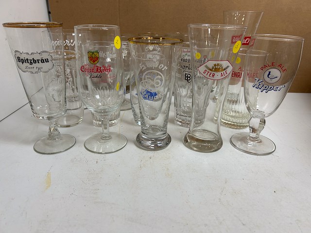 25 verschillende oude bierglazen - afbeelding 2 van  5