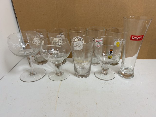 25 verschillende oude bierglazen - afbeelding 4 van  5