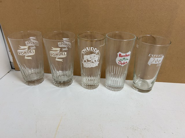 25 verschillende oude bierglazen - afbeelding 5 van  5