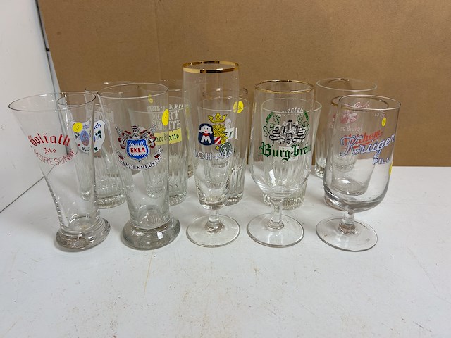 25 verschillende oude bierglazen - afbeelding 3 van  5