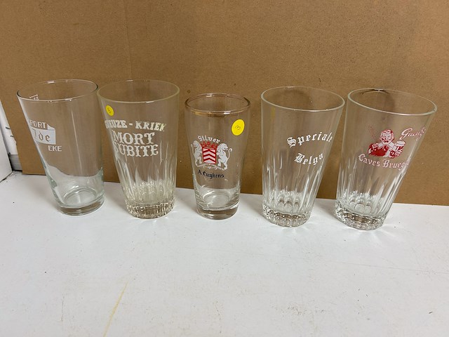25 verschillende oude bierglazen - afbeelding 5 van  5