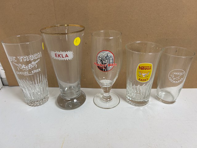 25 verschillende oude bierglazen - afbeelding 5 van  5