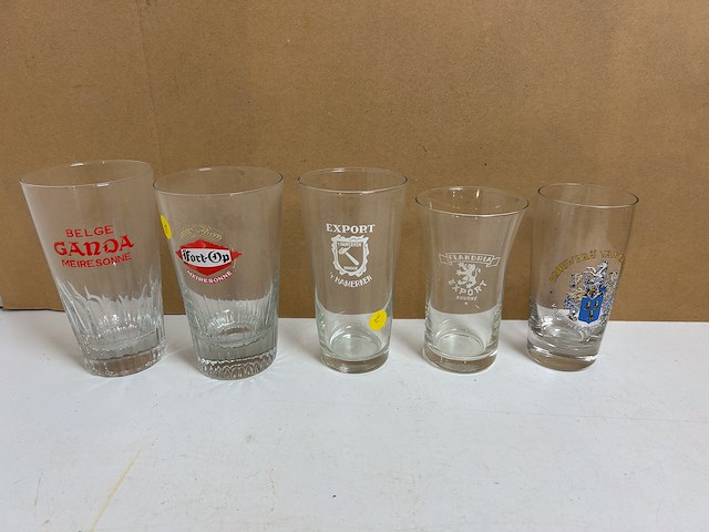 25 verschillende oude bierglazen - afbeelding 5 van  5