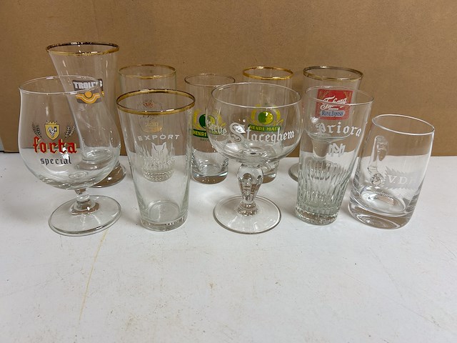 25 verschillende oude bierglazen - afbeelding 4 van  5