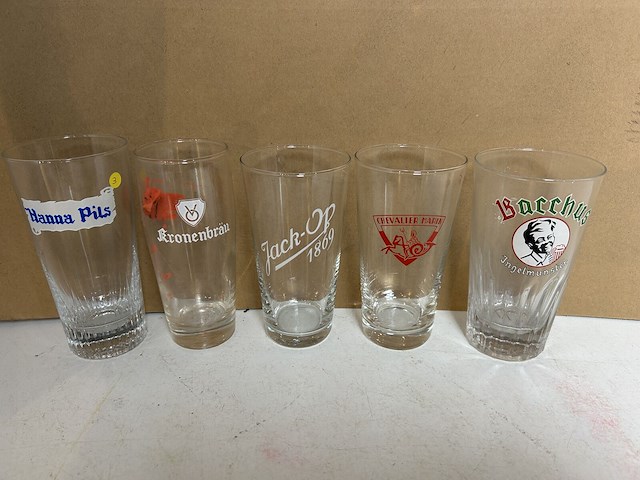 25 verschillende oude bierglazen - afbeelding 3 van  6