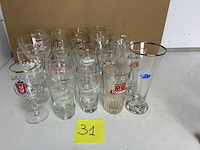 25 verschillende oude bierglazen - afbeelding 1 van  6