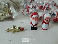 25 x kerstman-vrouw setje 5 cm + 144 hulstblad 6 cm - afbeelding 3 van  3