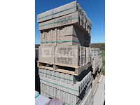 250 holle betonnen blokken - afbeelding 2 van  8