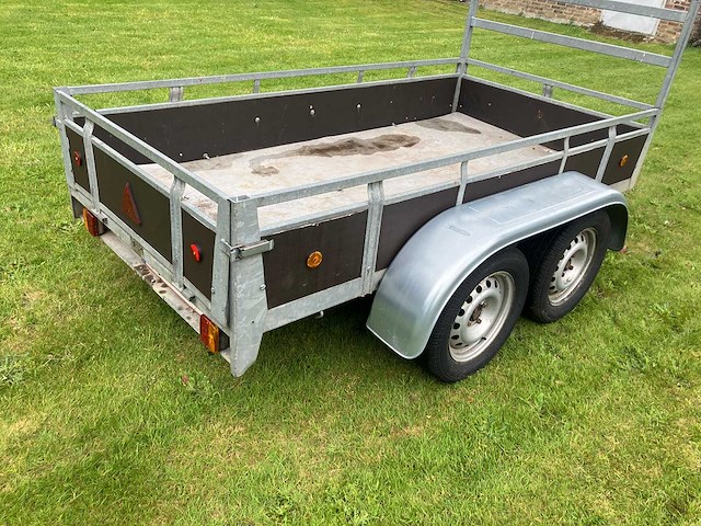 250 x 130 - bakwagen - dubbelasser - aanhangwagen - afbeelding 3 van  4