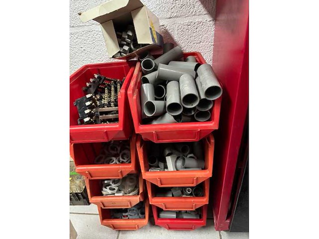250 x nieuwe elektro instalatiematerialen -30 kg (250x) - afbeelding 6 van  6