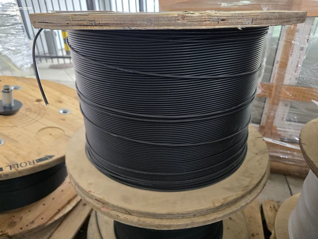 (25000x) meter fiber optische kabel microfocus sm... - afbeelding 1 van  6