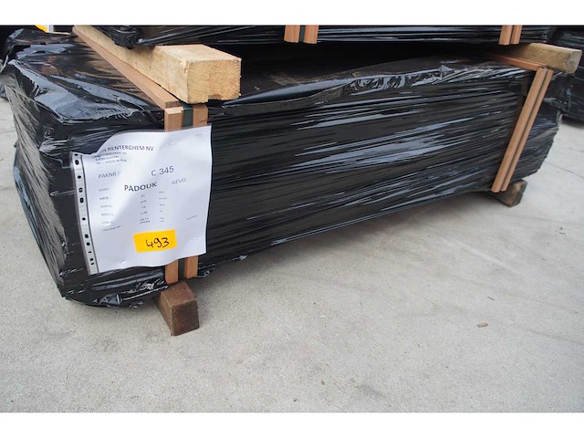 25,11 m² padouk gevelbekleding - afbeelding 3 van  5