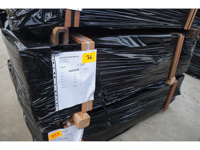 25,11 m² padouk gevelbekleding - afbeelding 3 van  6