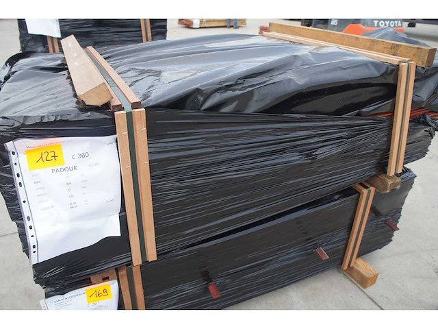 25,30 m² padouk gevelbekleding - afbeelding 4 van  5