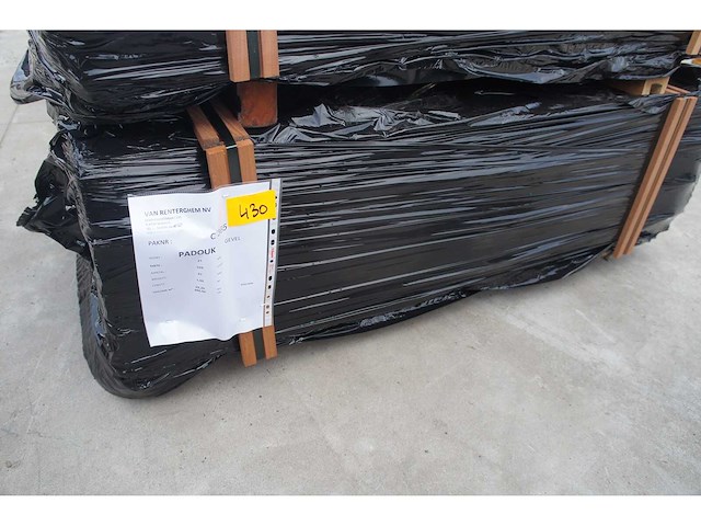 25,30 m² padouk gevelbekleding - afbeelding 4 van  5