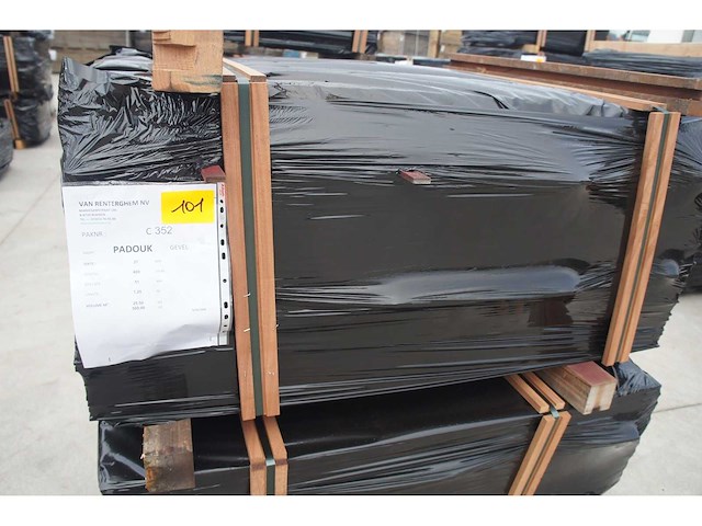 25,50 m² padouk gevelbekleding - afbeelding 5 van  6