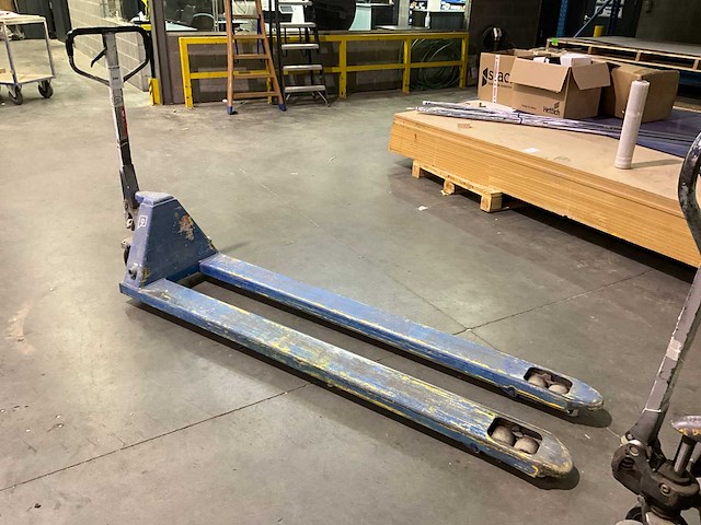 2,5t hand hydraulische palletwagen - afbeelding 3 van  4