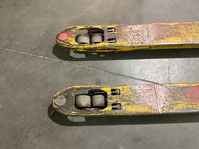 2,5t hand hydraulische palletwagen - afbeelding 4 van  4