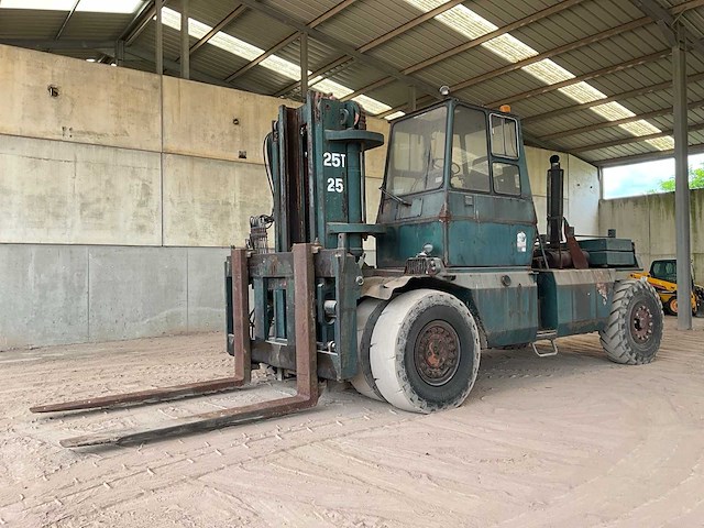 25t vorkheftruck - afbeelding 1 van  20