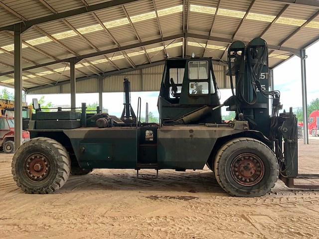 25t vorkheftruck - afbeelding 17 van  22