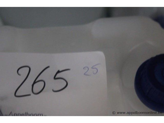 25x adblue, jerrycans, op pallet - afbeelding 3 van  3
