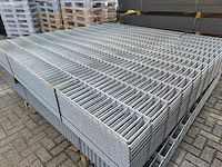 25x dubbelstaaf hekwerk 8/6/8 243cm hoog, gegalv - afbeelding 3 van  8