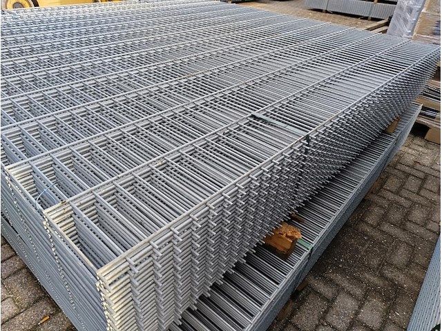 25x dubbelstaaf hekwerk 8/6/8 243cm hoog, gegalv - afbeelding 4 van  8