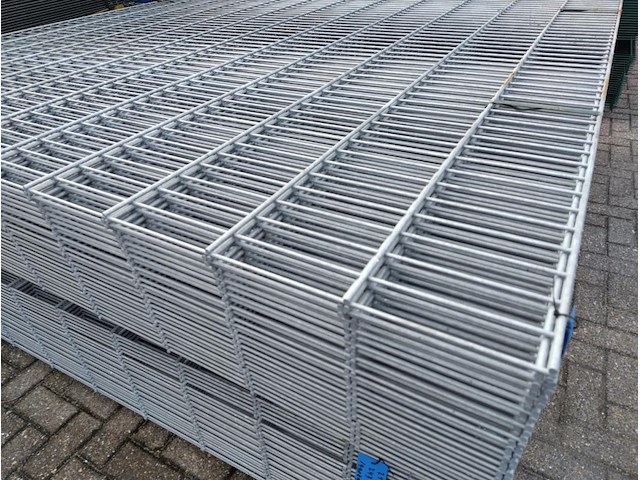25x dubbelstaaf hekwerk 8/6/8 243cm hoog, gegalv - afbeelding 6 van  8