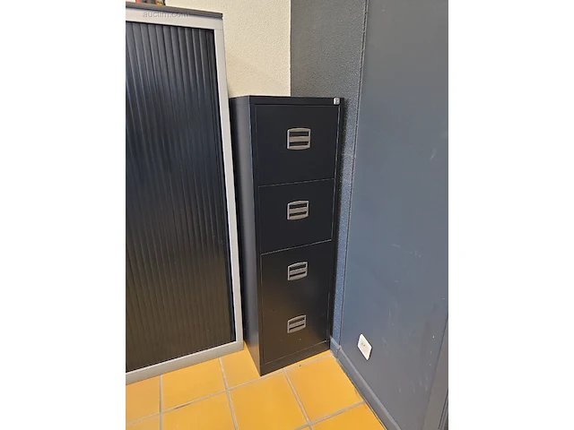 (25x) kantoormeubilair - afbeelding 19 van  22