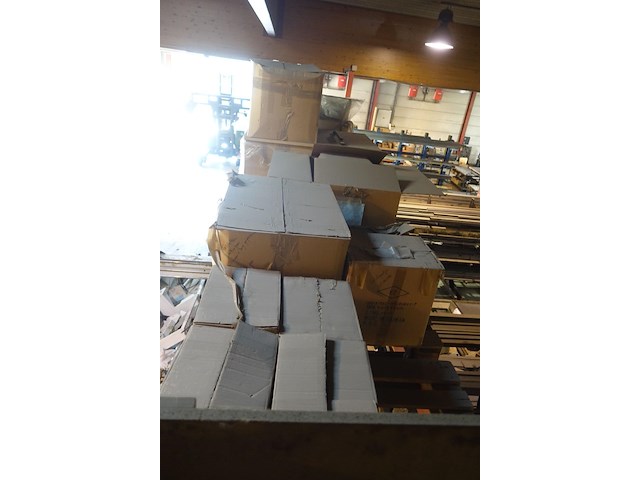 25x pallet diversen - afbeelding 7 van  18