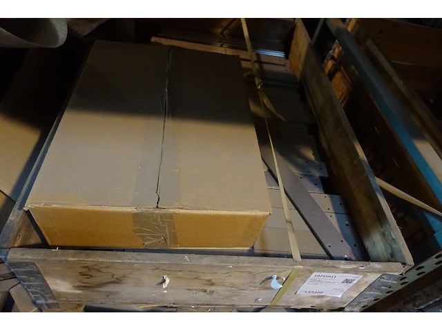 25x pallet diversen - afbeelding 12 van  18