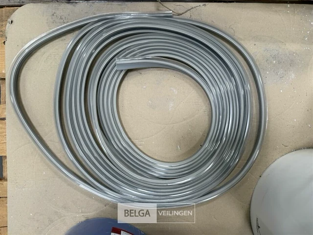 ± 25x pvc-klemprofiel - afbeelding 1 van  4